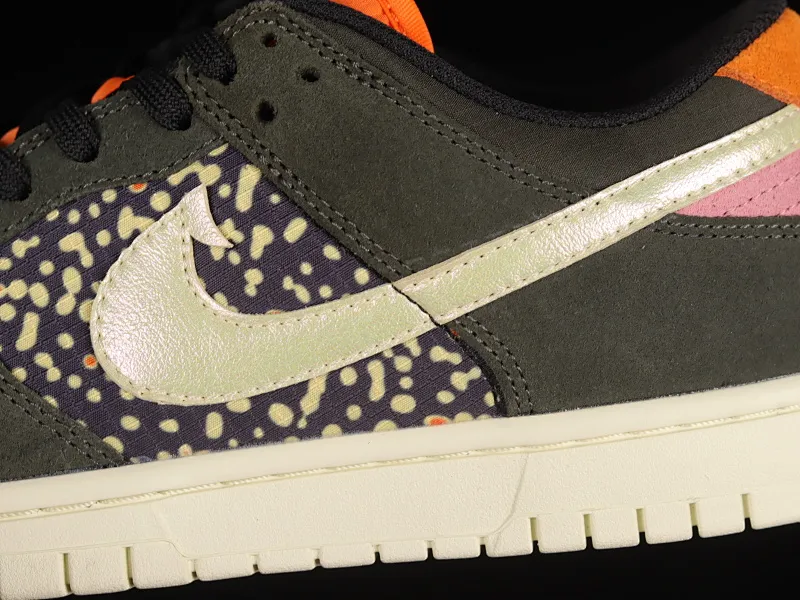 All categories Nk SB Dunk series Nk SB Dunk Low low-top sneakers Nk Dunk Low "Rainbow Trout" Yuyu joint model SB low-top casual sneakers FH7523-300